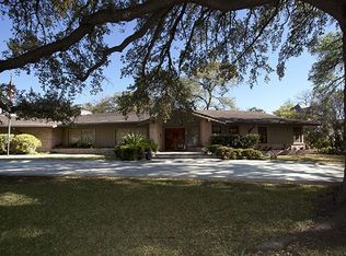 101 Paseo Encinal St, Olmos Park, TX 78212