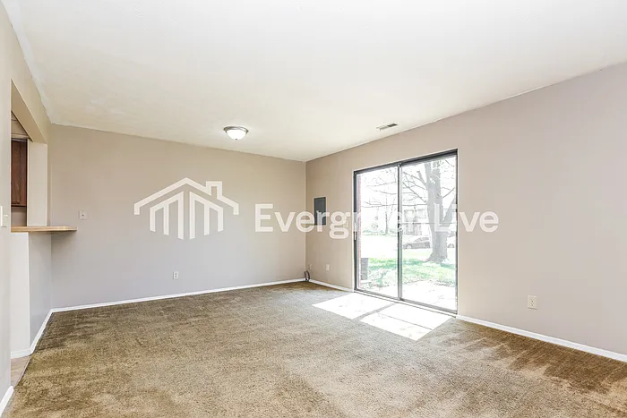 6544 Rolling Glen Dr — Photo 3
