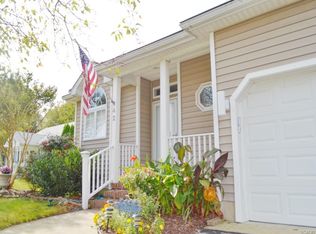 42 S Primrose Ln, Ocean View, DE 19970