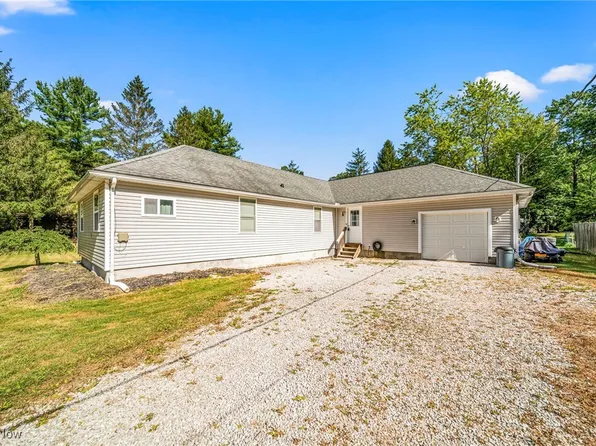 3405 Penobscot St, Rock Creek, OH 44084