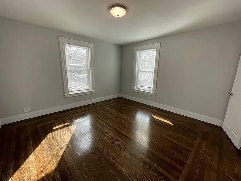 10 Fletcher Ter — Photo 2