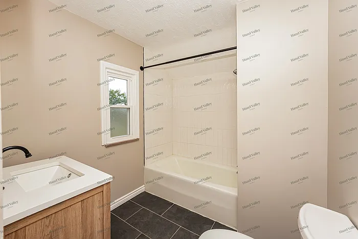 3880 Strandhill Rd — Photo 12