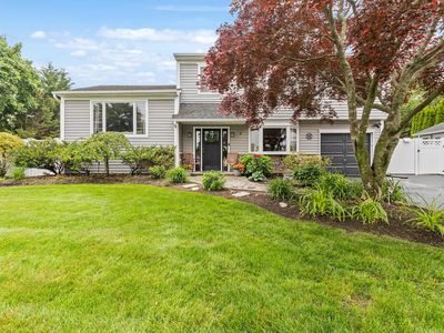 8 Arlene Street, Farmingville, NY, 11738