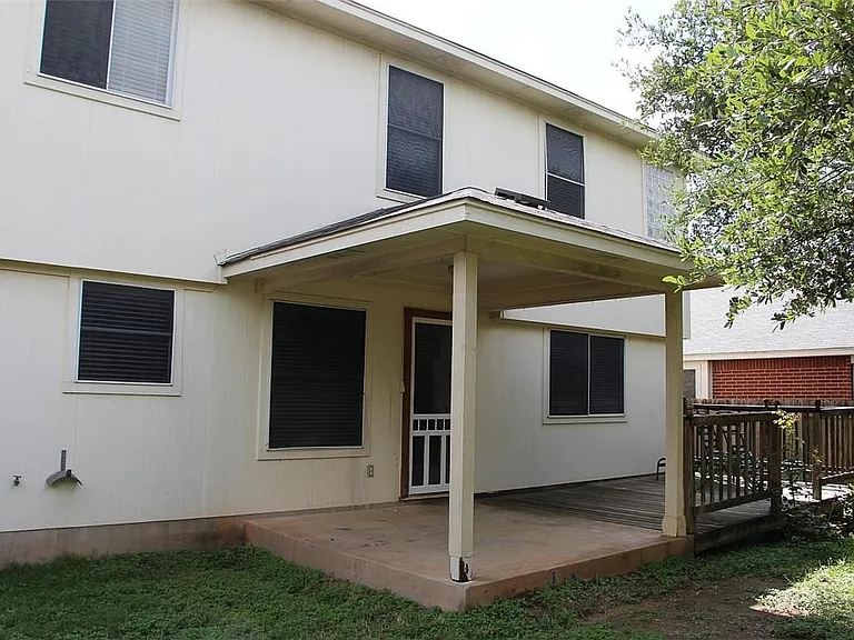 3414 Flowstone Ln — Photo 18