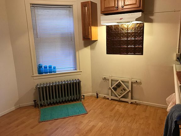 3rd image of 1853 Indianapolis Blvd APT 1F