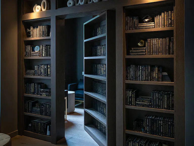 ONE501 — Photo 8