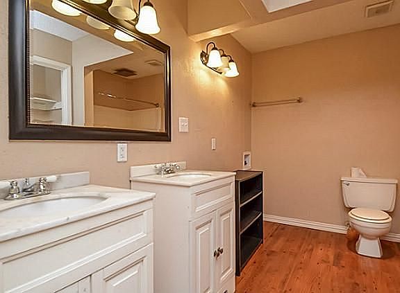 3rd image of 2624 Via Los Altos