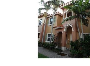 786 SW 107th Ave, Pembroke Pines, FL 33025