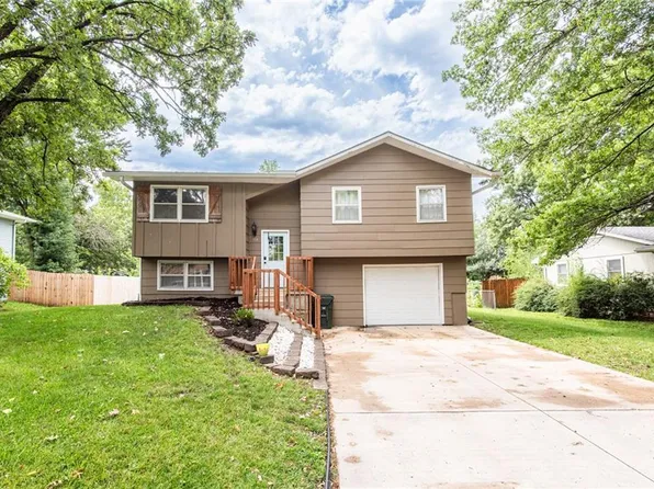 354 W 3rd Ter, Wellsville, KS 66092