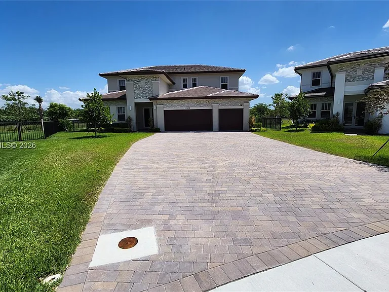 12209 SW 43rd St — Photo 31