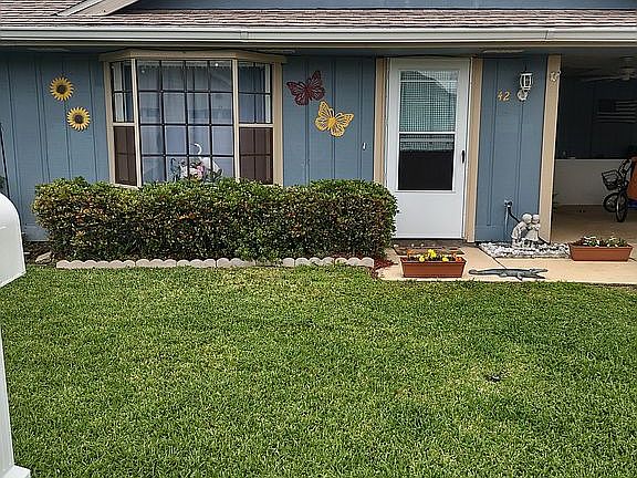 2nd image of 42 Bogey Cir