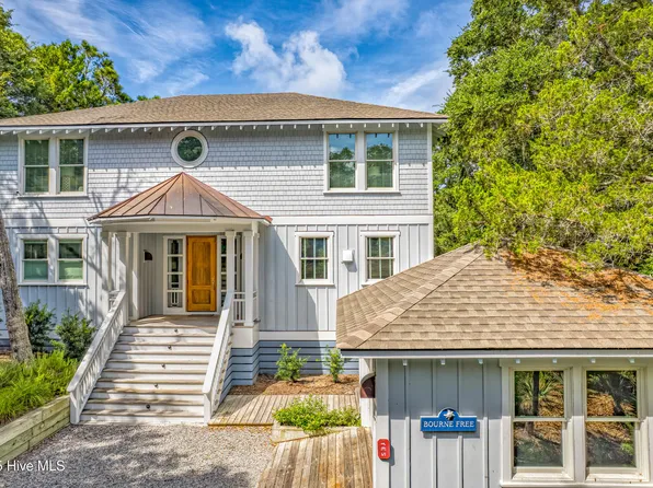 212 Stede Bonnet Wynd, Bald Head Island, NC 28461