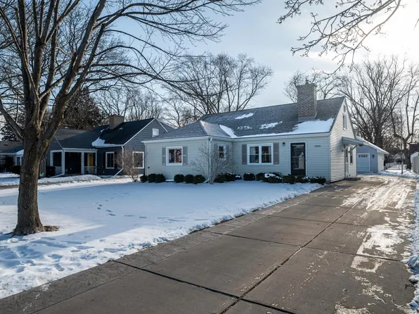 7506 North Crossway ROAD, Fox Point, WI 53217