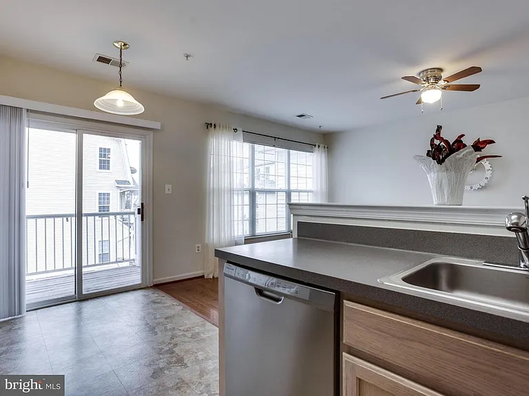 12806 Rexmore Dr #12806 — Photo 17