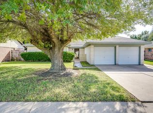 2210 Cherrybrook Ln, Pasadena, TX 77502