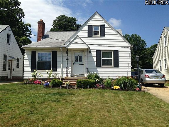 3rd image of 1630 Parker Dr