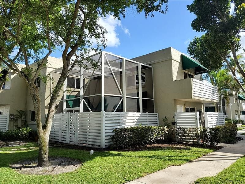 1st image of 577 NW 97th Ave #577