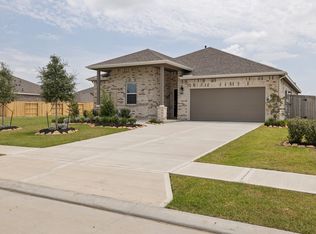 693 Daniels Lake Ln, Dayton, TX 77535