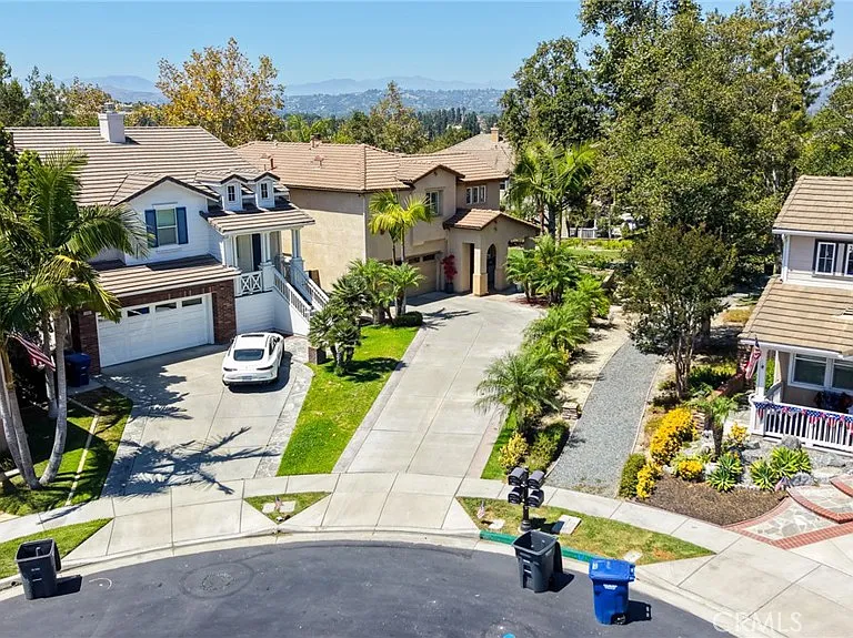 13903 Highlander Rd — Photo 65