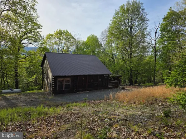384 Scarlet Tanager Trl, Franklin, WV 26807