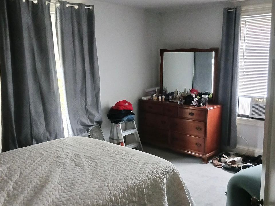 2nd image of 201 Gay St #3