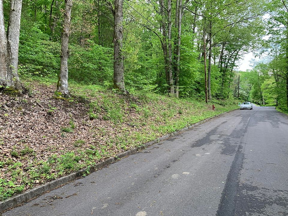2nd image of Havenmore Dr