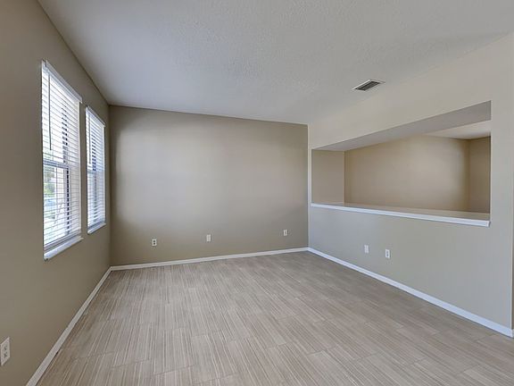 4th image of 2434 Brownwood Dr