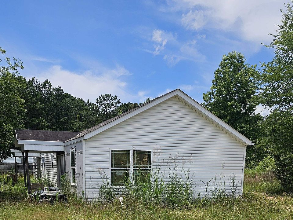 1st image of 140 Colleton Ln