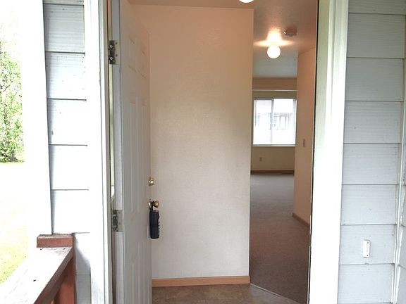 2nd image of 2490 Wheeler Dr #D