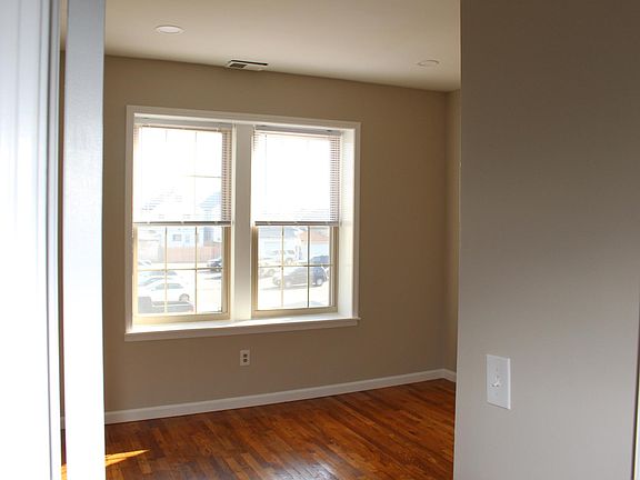 2nd image of 11667 Joseph Campau St APT 7