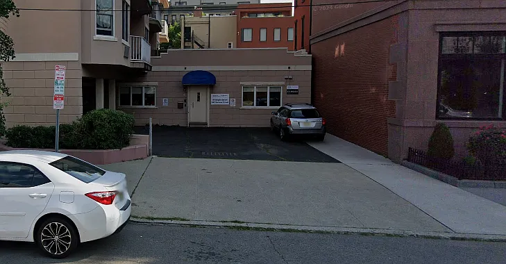 1 bed, $2,000 — Photo 1
