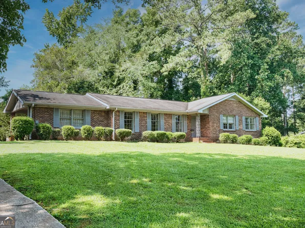 4581 Newcastle Cir, Lithonia, GA 30038