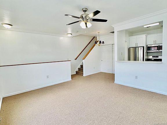 4th image of 110 Beacon Ln #76