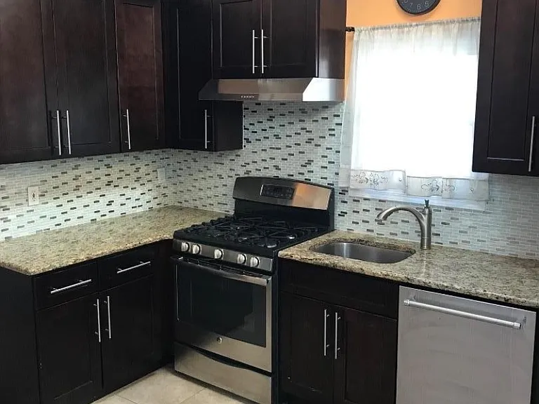 410 Lafayette Ave #2 — Photo 1