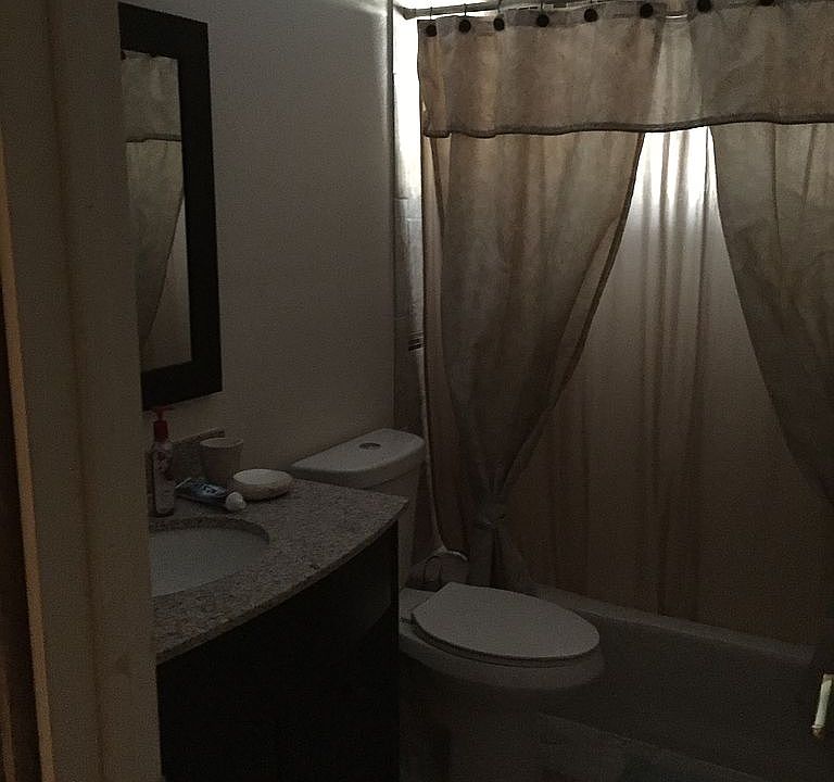 1st image of 137 SE 6th Ave