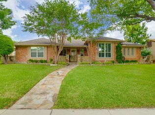 10255 Chimney Hill Ln, Dallas, TX 75243