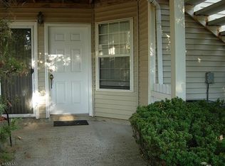 13 Tansy Ct, Bedminster, NJ 07921