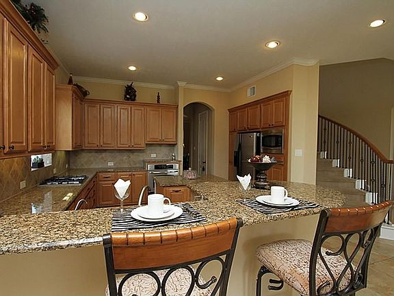3rd image of 5707 Evening Oaks Ln
