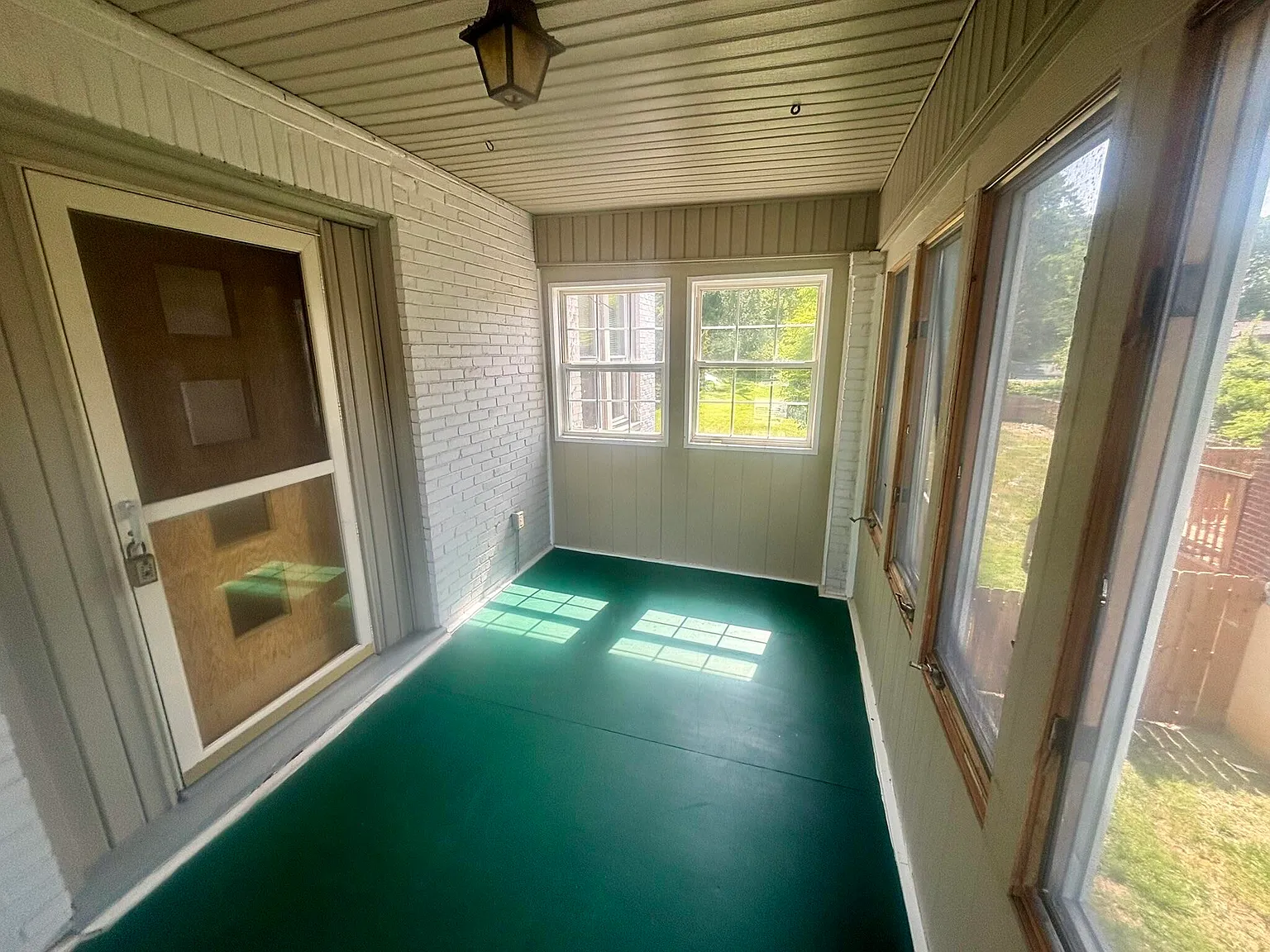 1 bed, 1.0 bath, 784 sqft, $1,100 — Photo 3