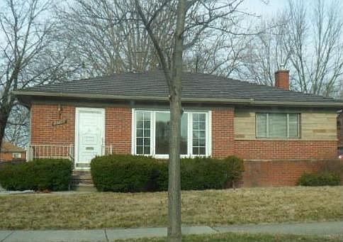 1st image of 23211 Kenosha Ave