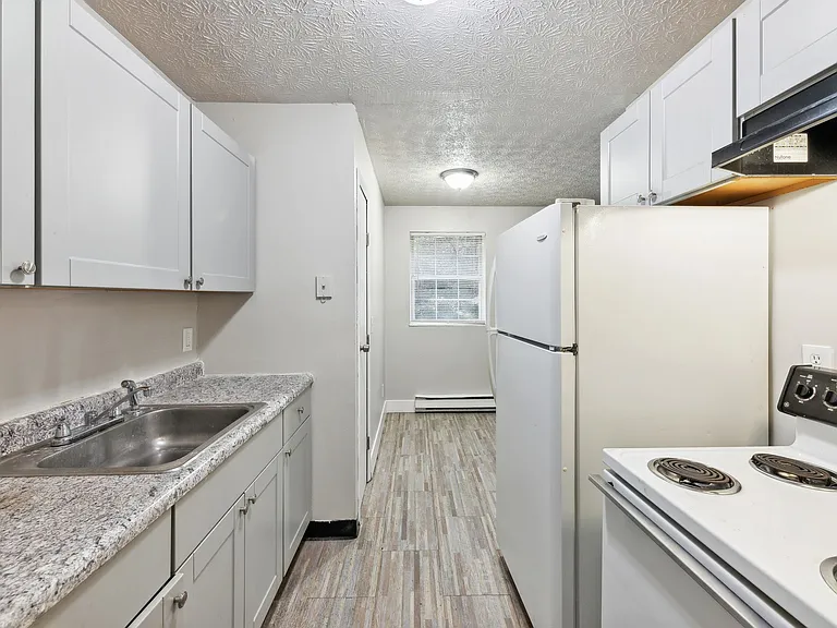2303 Wyoming Ave — Photo 10