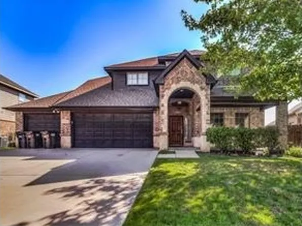 9336 Tierra Verde Dr, Fort Worth, TX 76177