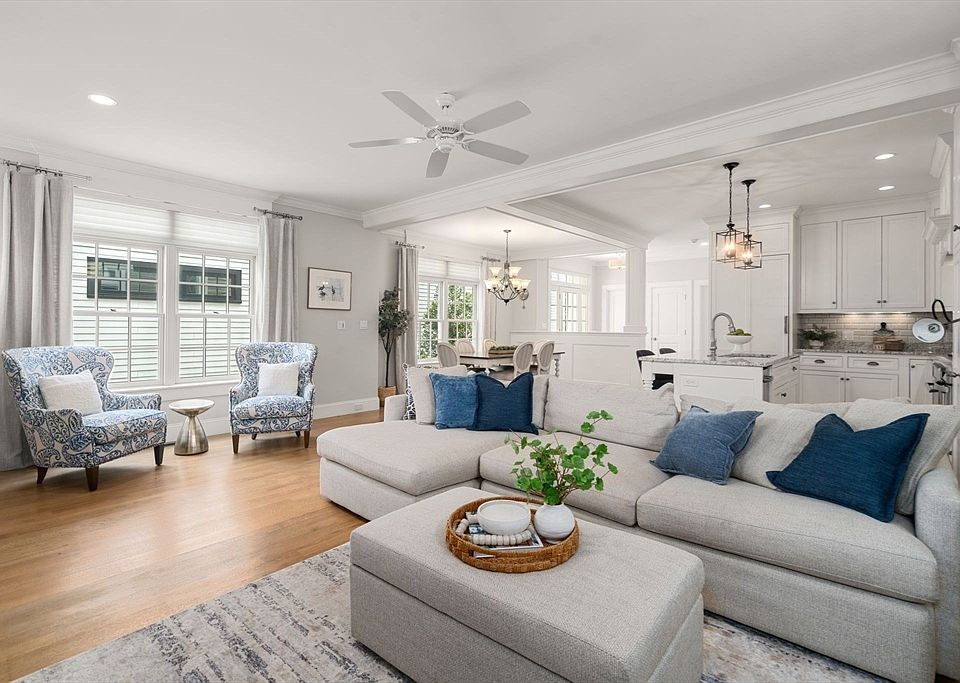 1st image of 32 Maple Ln #32