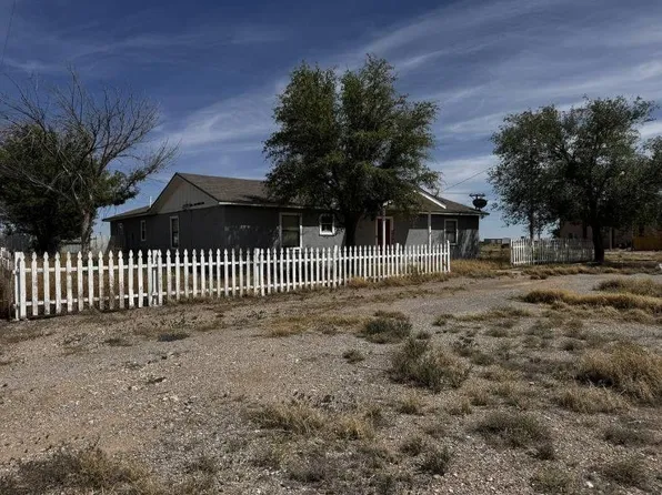 51 E Cottonwood Rd, Artesia, NM 88210