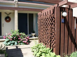 2371 Southgate Sq, Reston, VA 20191