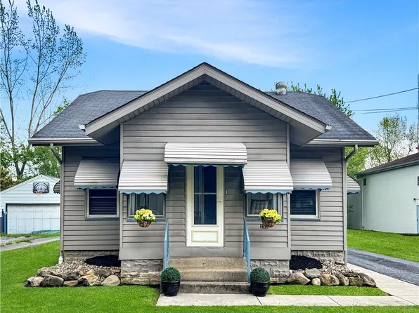 253 N Salem Warren Rd, North Jackson, OH 44451
