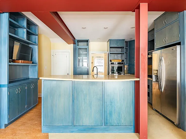 524 S Highland Ave — Photo 10