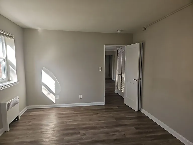 Riverside Estates Apartment Homes — Photo 14