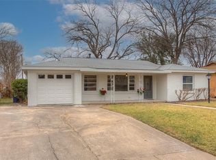 5516 Dennis Ave, Fort Worth, TX 76114