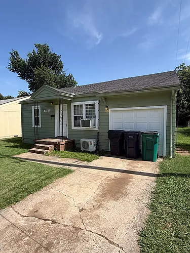 3108 Cashion Pl Photo 1